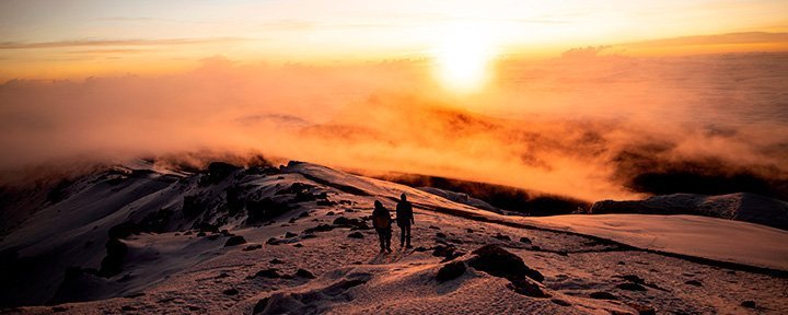 Solopgang på toppen af Kilimanjaro