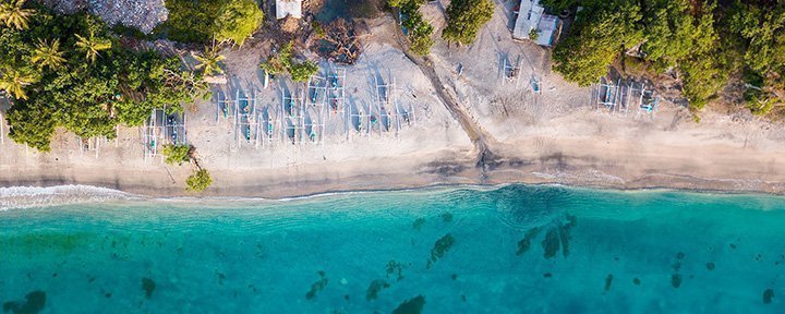Oversigtsbillede fra strand i Indonesien