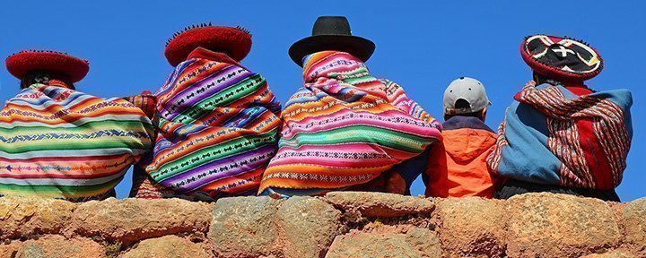 Farverige Quechua kvinder i Cusco