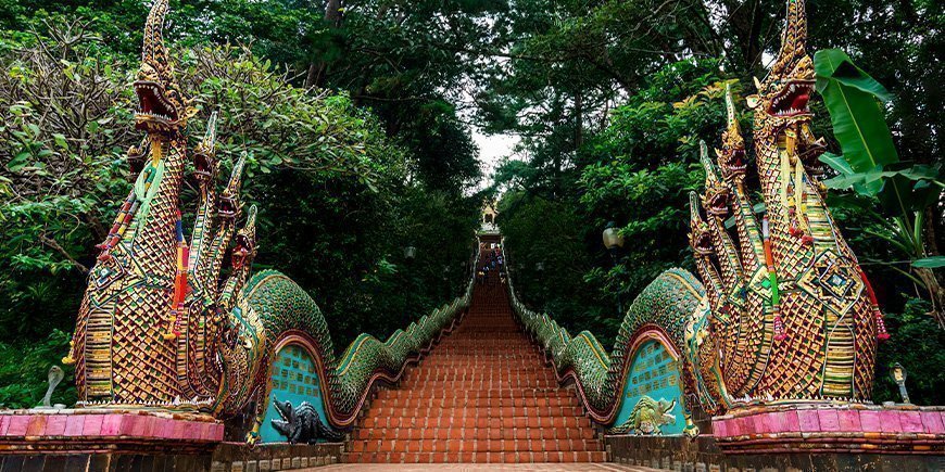 Trappe til Doi Suthep-templet i Chiang Mai i Thailand