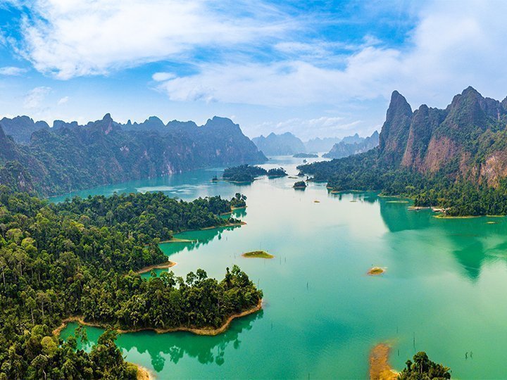 Cheow Lan-søen i Khao Sok, Thailand