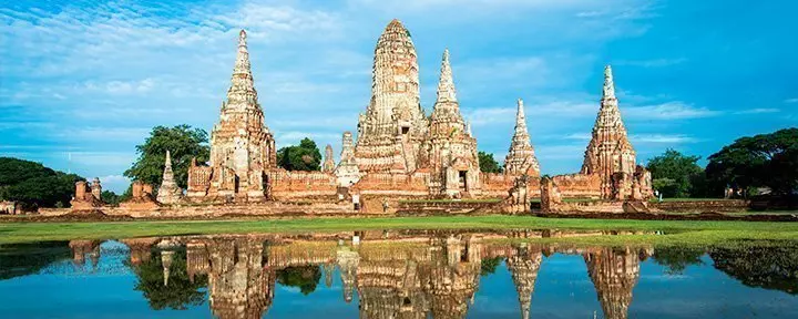 Wat Chaiwattanaram tempel i Ayutthaya, Thailand.