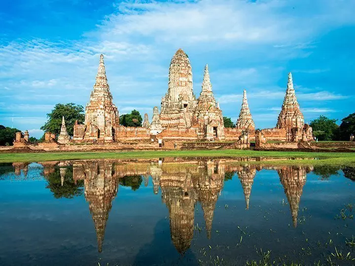 Wat Chaiwattanaram tempel i Ayutthaya, Thailand.